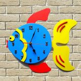 Часы  настенные детские деревянные с лазерной резкой картинок  «Рыбка»