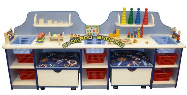 Стол дидактический Машенька двойной с набором игрушек.